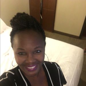 Meet your Posher, Traci